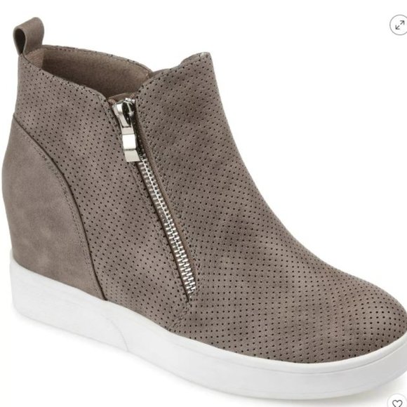 Journee Collection Womens Pennelope Round Toe Double Zip Wedge Sneakers Taupe - Picture 1 of 1
